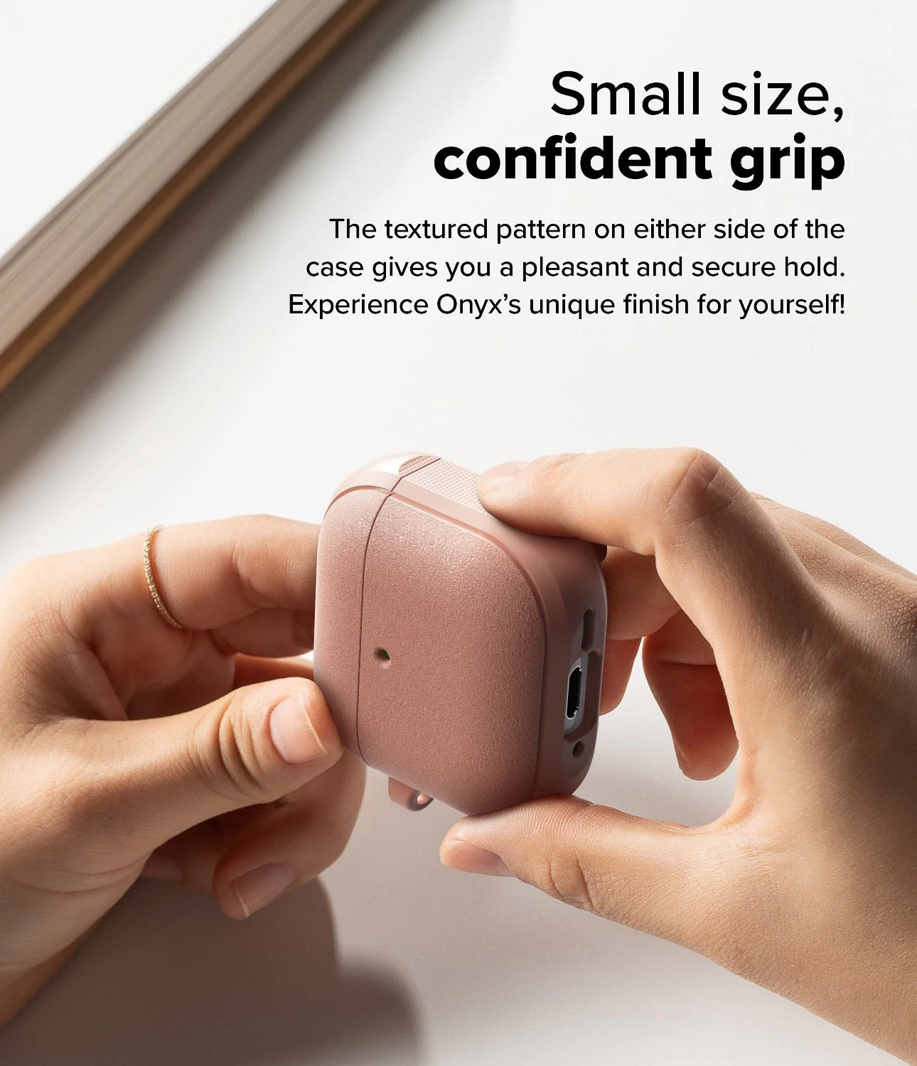 AirPods 4 Case | Onyx Magnetic - Image 36